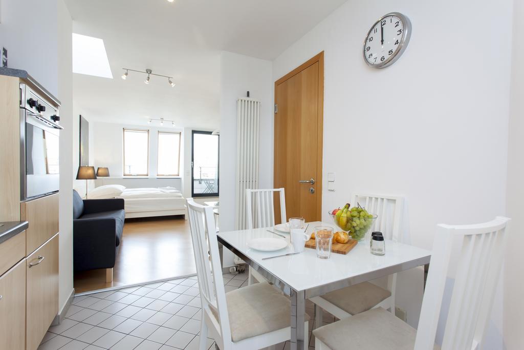 The Danziger, 2 Unique Lofty Style Units In Prenzlauerberg Apartment Berlin Ruang foto